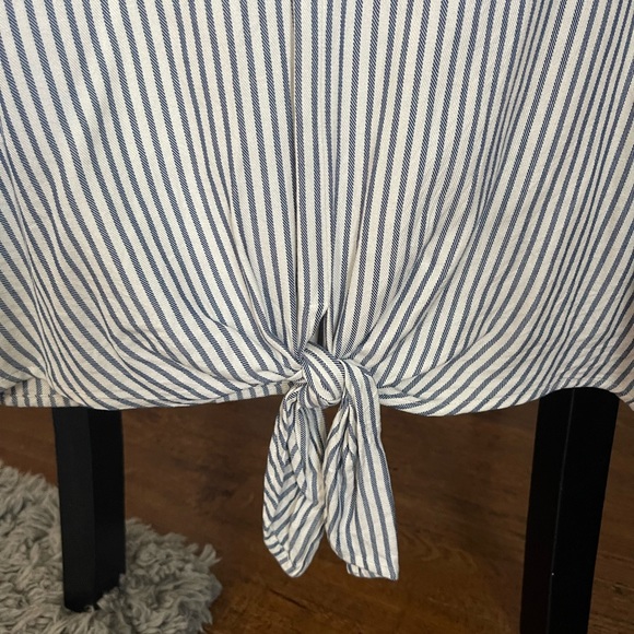 Madewell Novel Tie-Front Top in Stripe - Size Large - Picture 6 of 7
